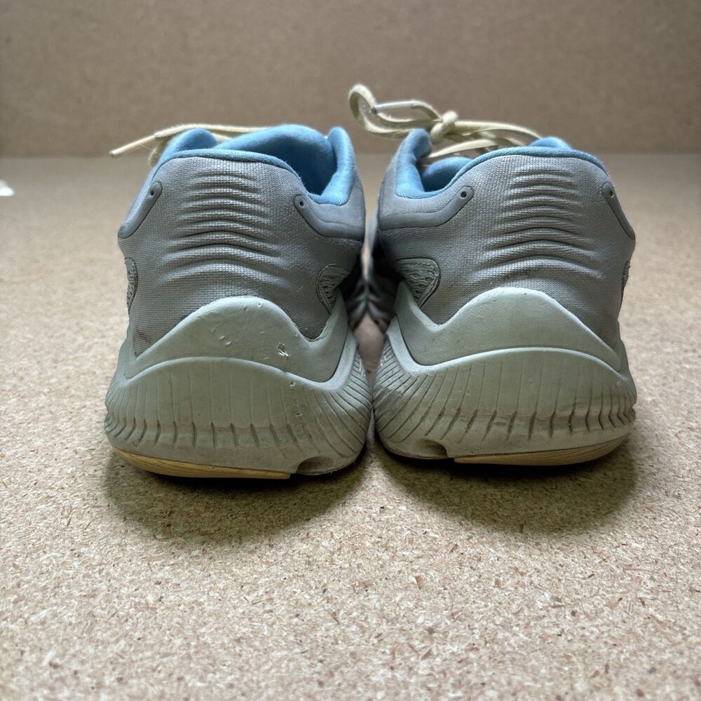 Altra - Via Olympus - Light Gray (AL0A82CR224) - 9 Women Road Running - Picture 7 of 10